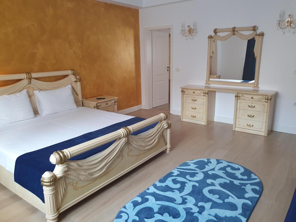 French Boutique Hotel Braşov Eksteriør billede