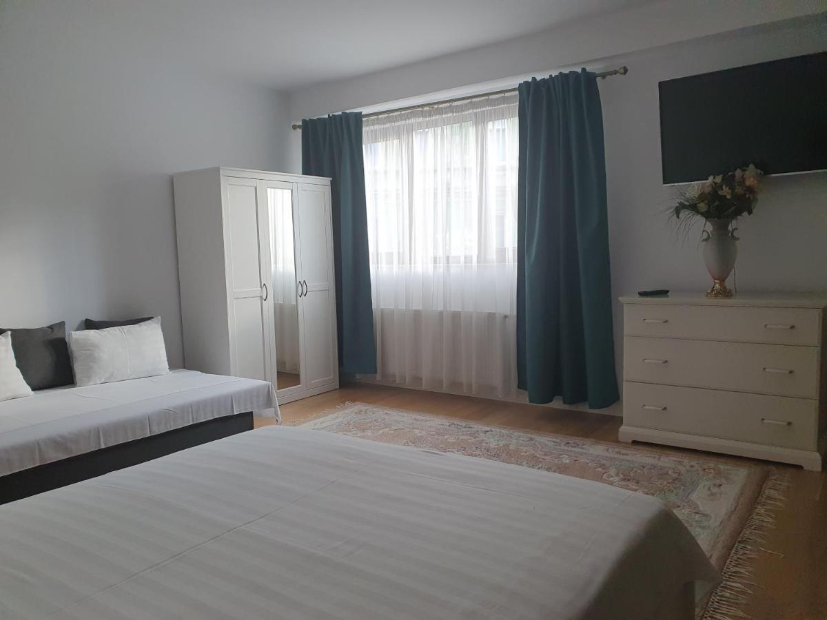 French Boutique Hotel Braşov Eksteriør billede